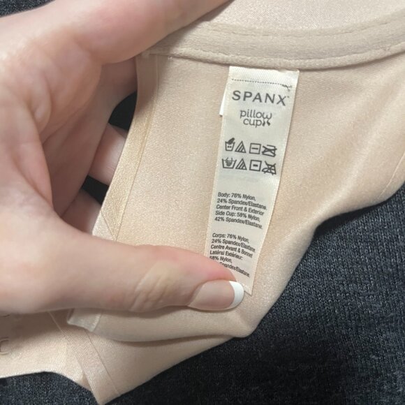 Spanx Pillow Cup T Shirt Bra Size 32C - Picture 4 of 7